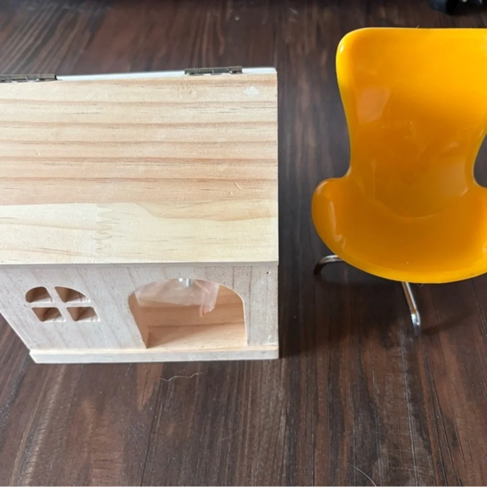 Wooden Hideout House with Flip-Top‎ Lid & Mini Chair for Hamster or Small Pets
